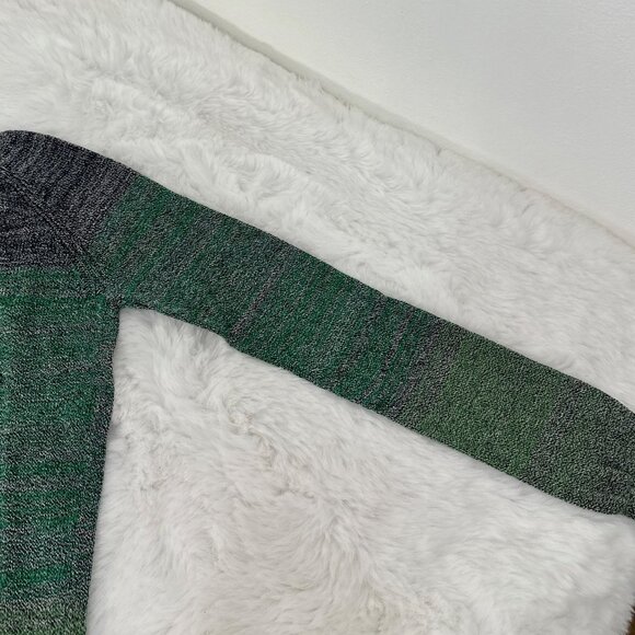 Cozy and stylish American Apparel women’s knit sweater - Picture 3 of 9